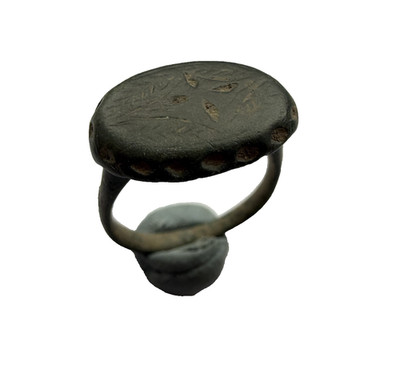 Antiker römischer oder byzantinischer Bronze Ring.      143
