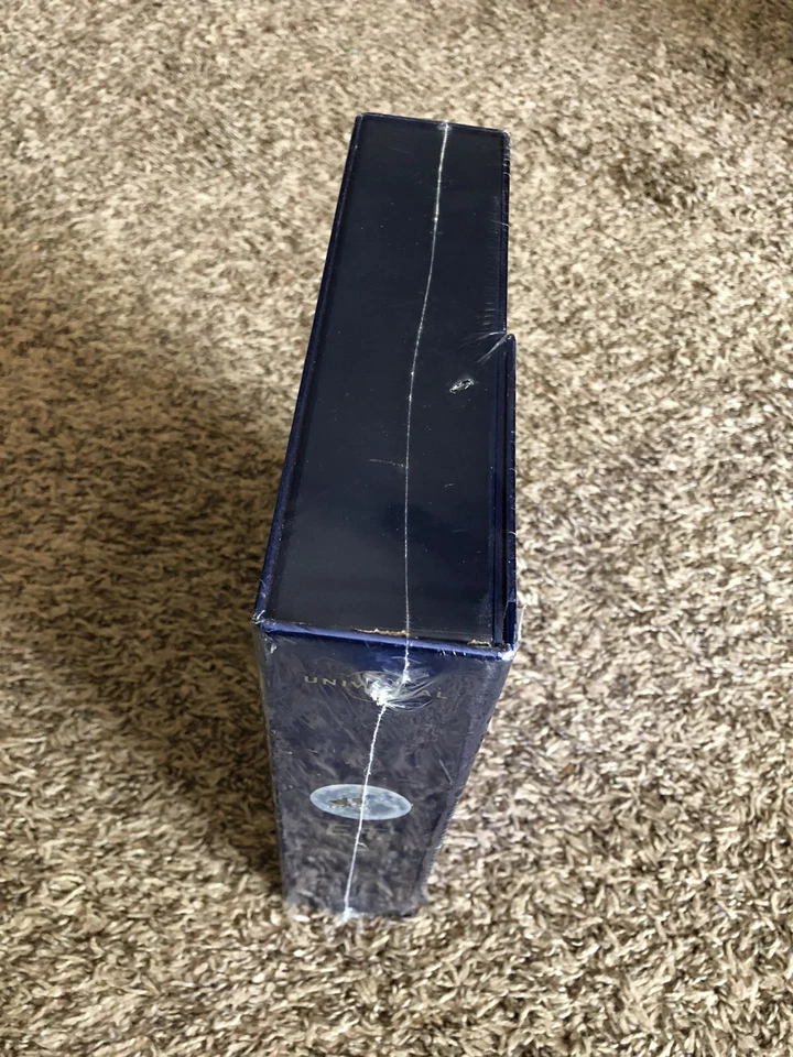 E.T. The Extra-Terrestrial Ultimate Gift Set 3 DVDs Book CD Certificate Sealed - Image 3 of 4