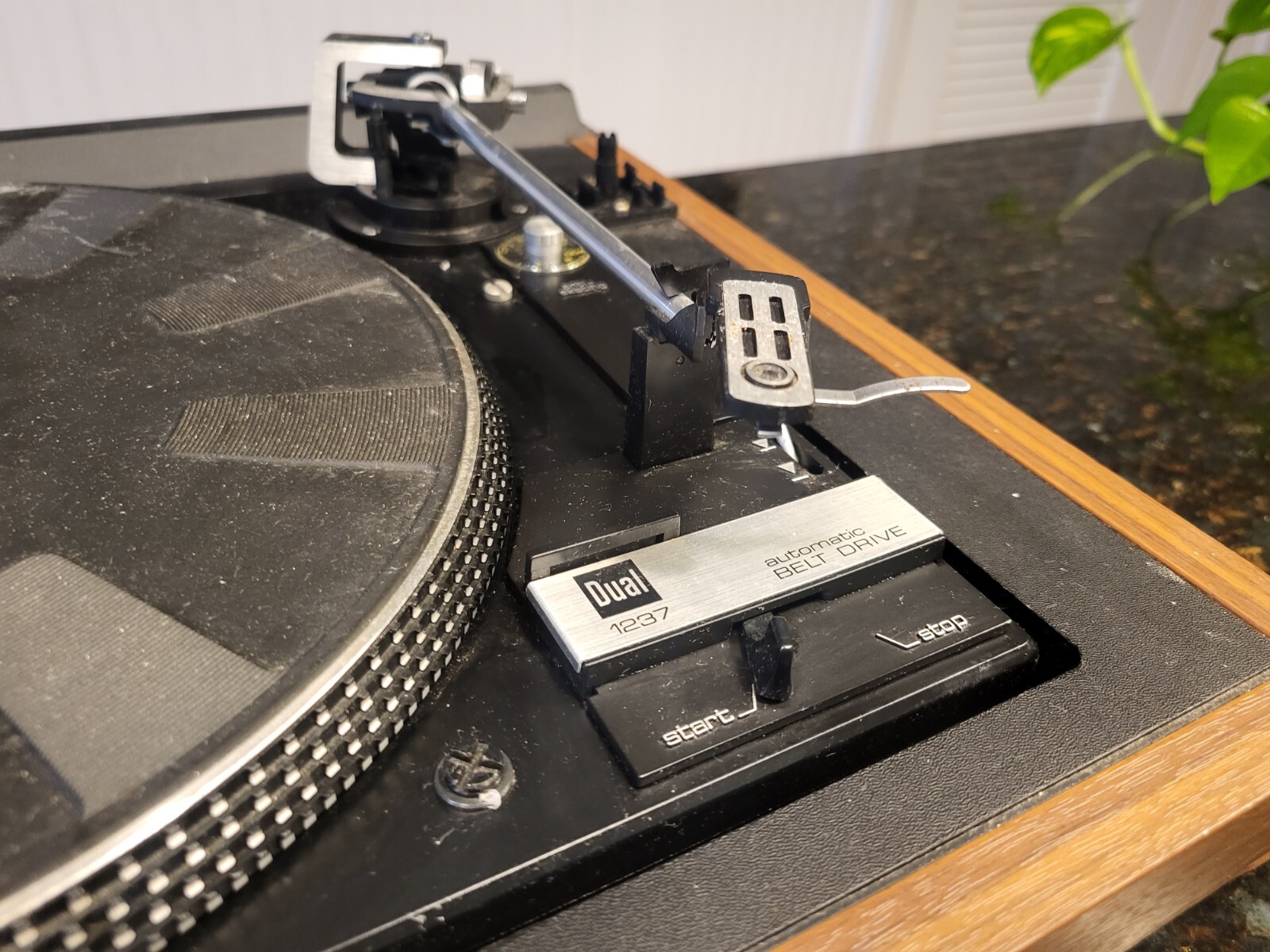 Dual CS 1237 Automatic Belt Drive Turntable w/Dustcover Made In Germany