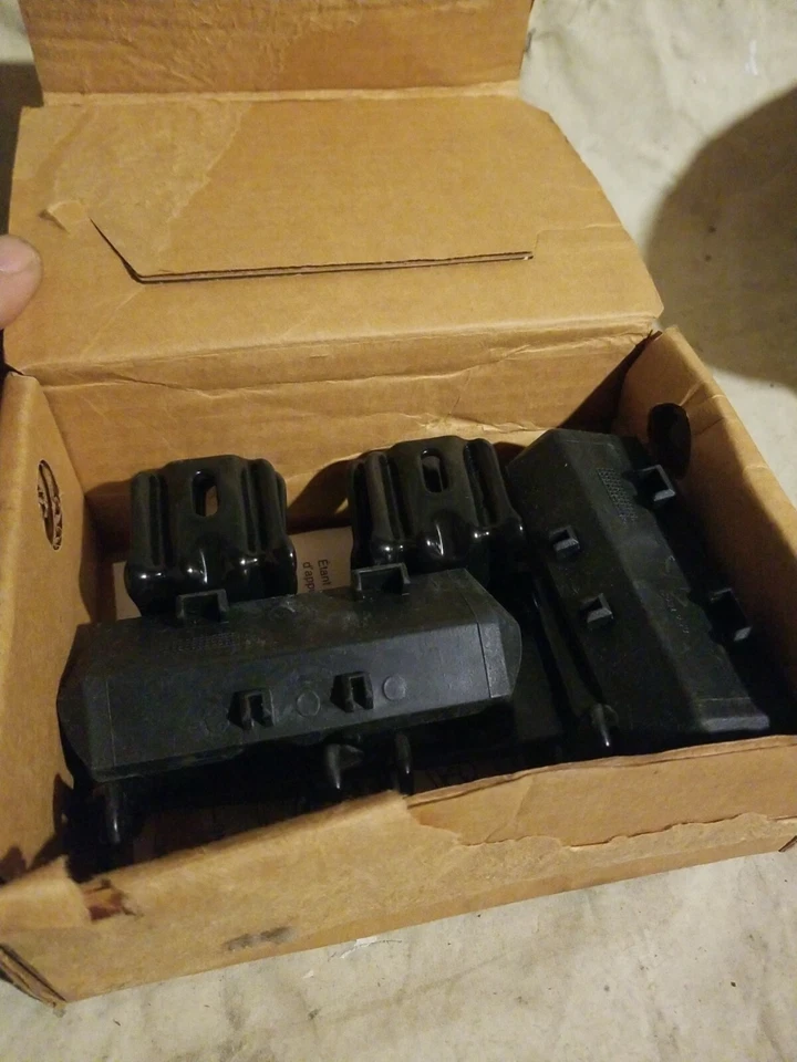 Portaequipajes Thule RF1 para Chrysler Town & Country Dodge Caravan Plymouth Voyager 1996 Foto 2 de 4