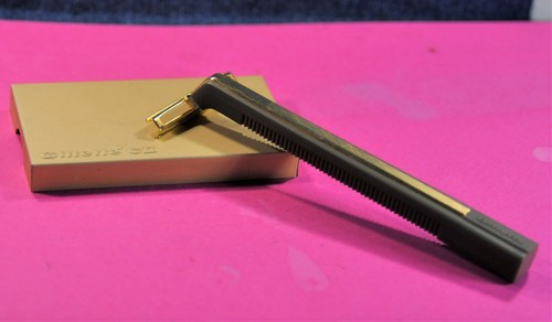 "GILLETTE" GII GOLD de Luxe Edition V 1 -1975's Safety Razor w/Orig. box - Picture 4 of 10