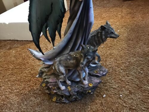 Schöne geflügelte Fee mit zwei Wölfen Harz Figur 23" Neu im Karton! #IB-L - Bild 12 von 15
