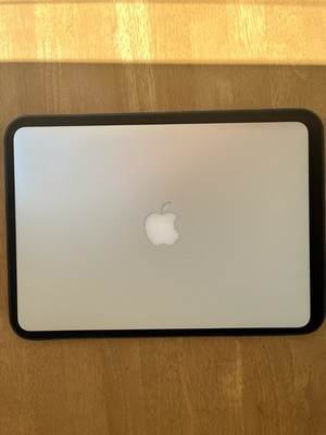 READApple MacBook Pro Retina 13'' (512GB SSD, Intel Core i7, 3.1 Ghz, 16GB)...