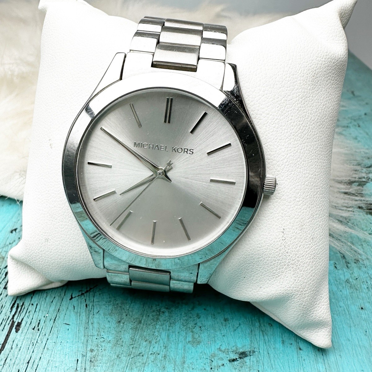 マイケルマイヤーズ　　メダル　シルバー Michael Kors MK3178 Runway Silver Dial Stainless Steel Bracelet