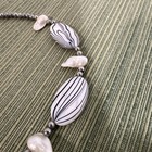 Mother of Pearl Flower Shells Black/White Stones Nickel Free Necklace Beautiful — photo 5