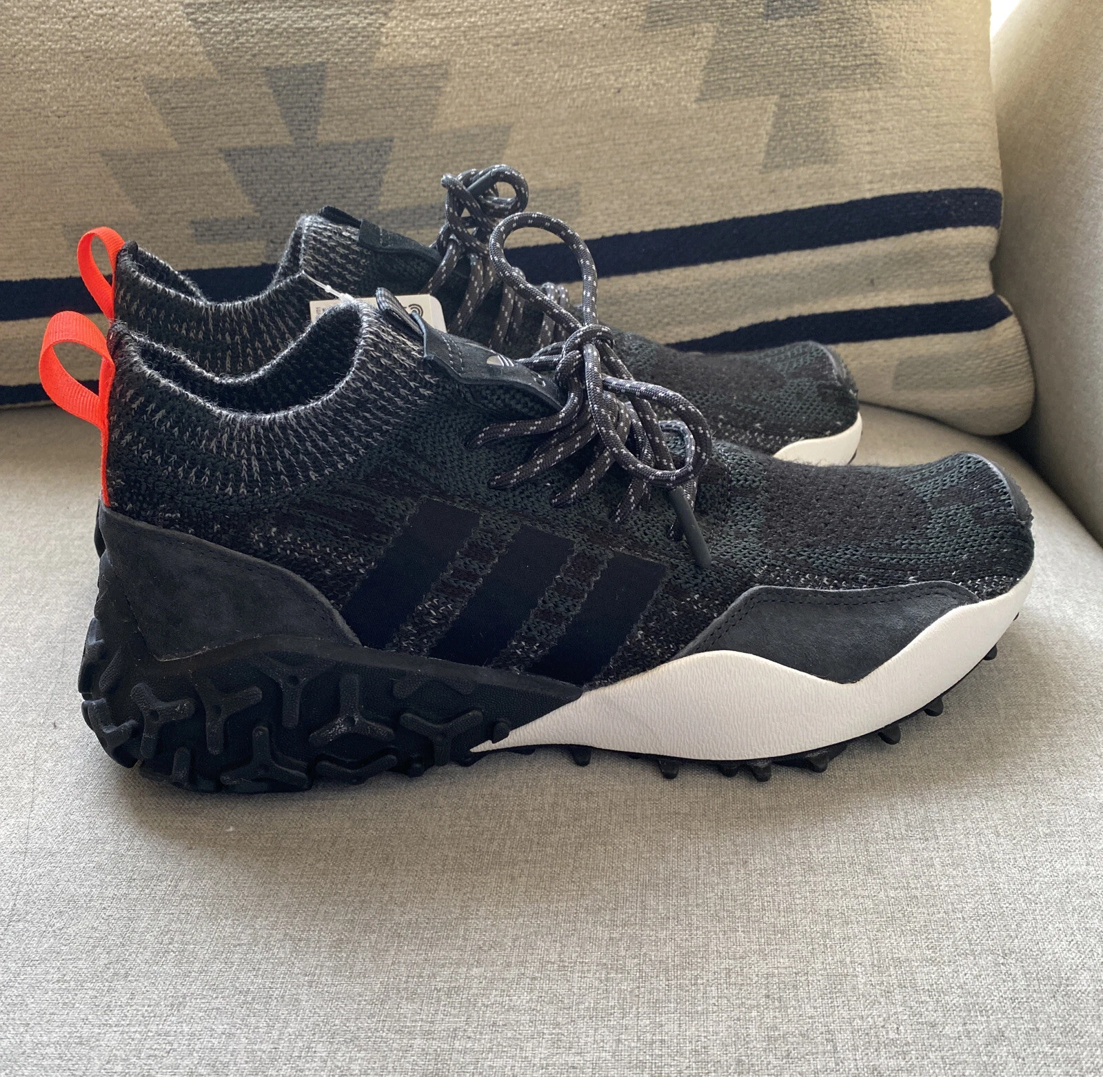Size 7.5 - adidas F/2 TRAIL Primeknit Carbon