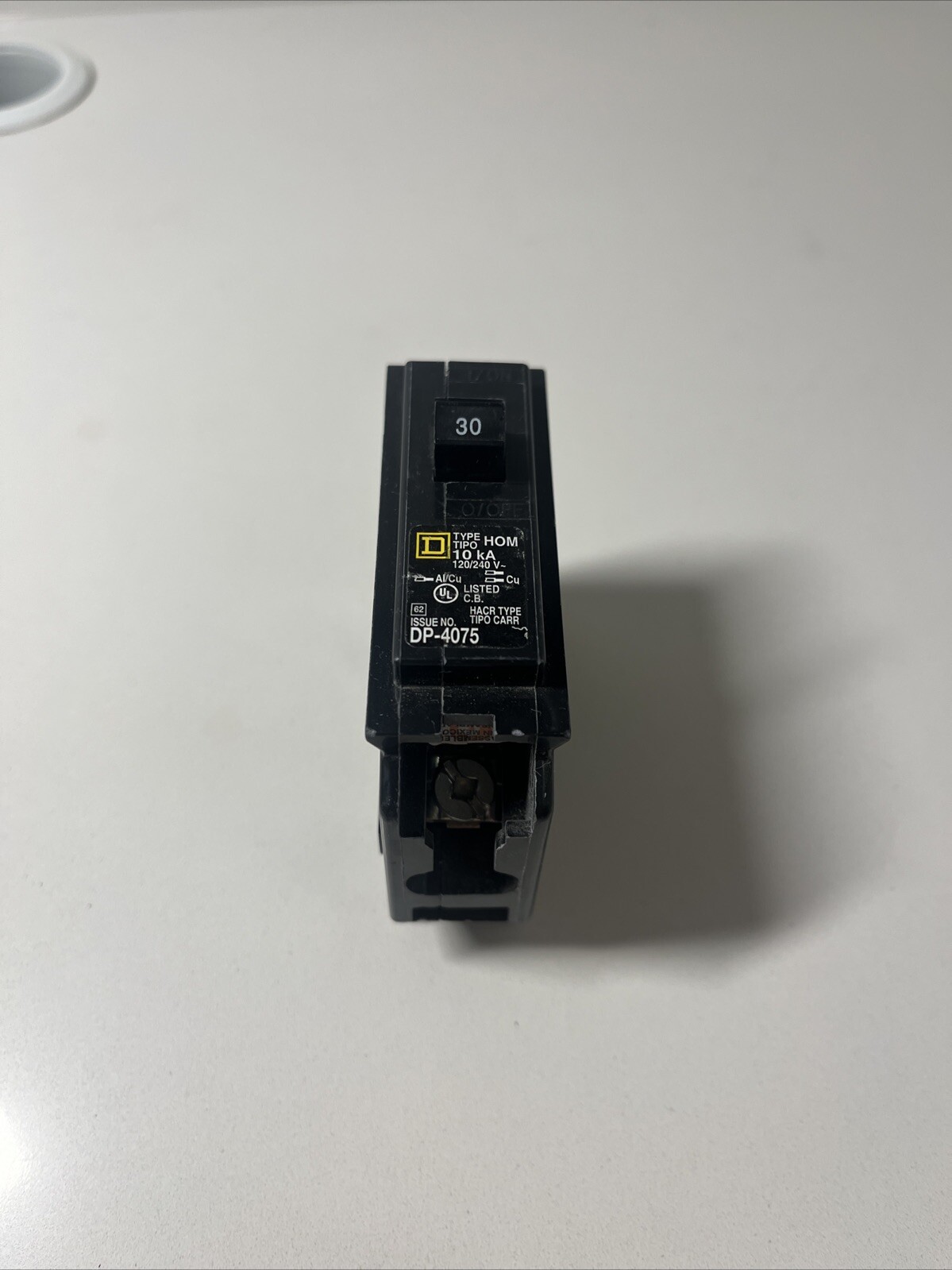 New Square D Homeline HOM130CP 1 Pole 30 Amp 120/240V AC Plug In ...