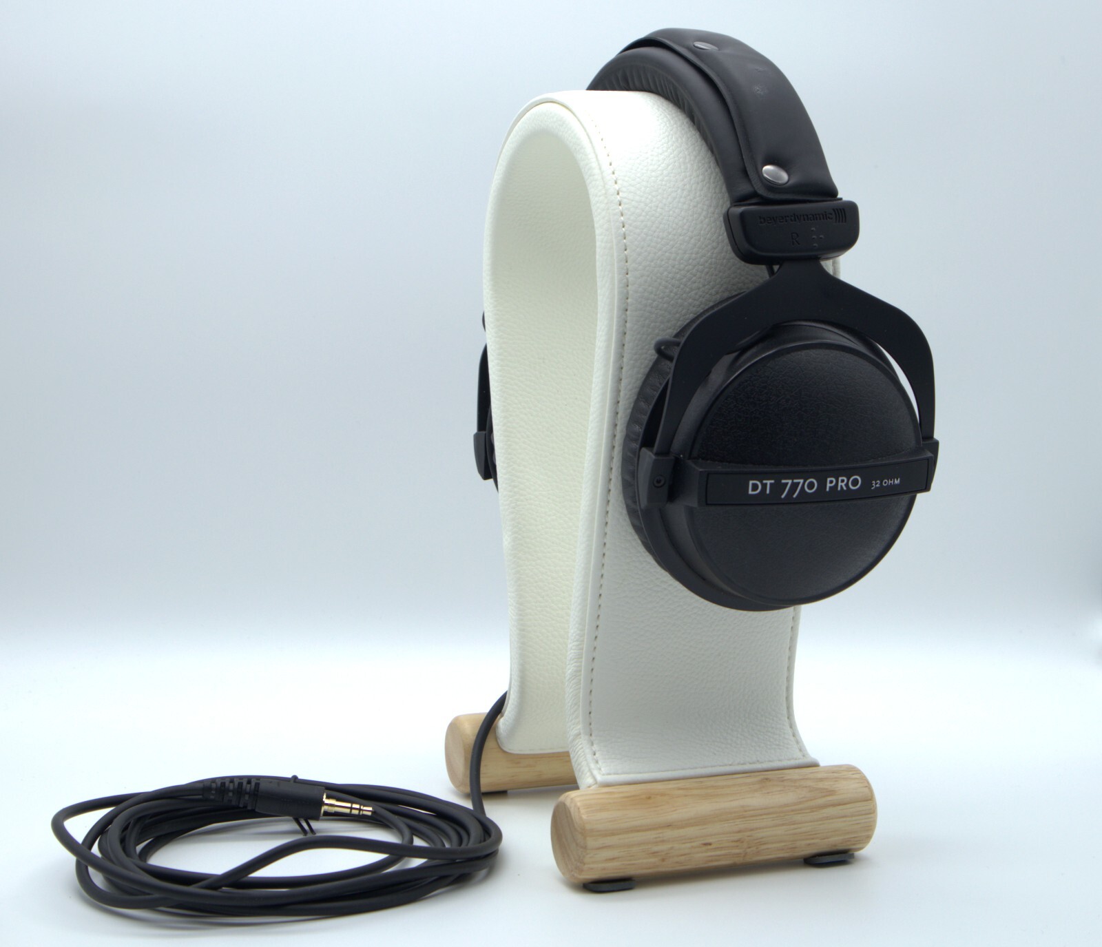 Studio Headphones Beyerdynamic DT 770 Pro 32 Ohm With Dekoni