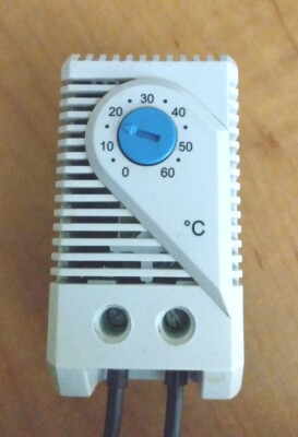0-60C STEGO KTS 011 Compact Thermostat 15A 250V Normally Open 10A 250V