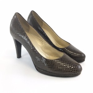 russell and bromley faulty shoes