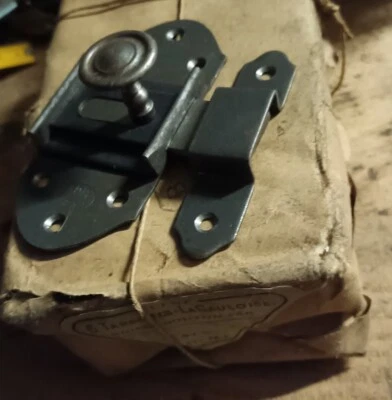 ancien verrou ou targette en fer forgé neuf de stock NOS 47 mm - Photo 1/4