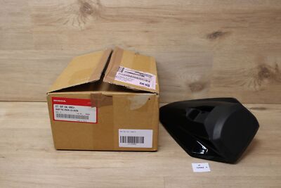 Honda 08F75-MKR-D10ZB Rear Seat Cowl - Black * NOS NEU genuine xl12982