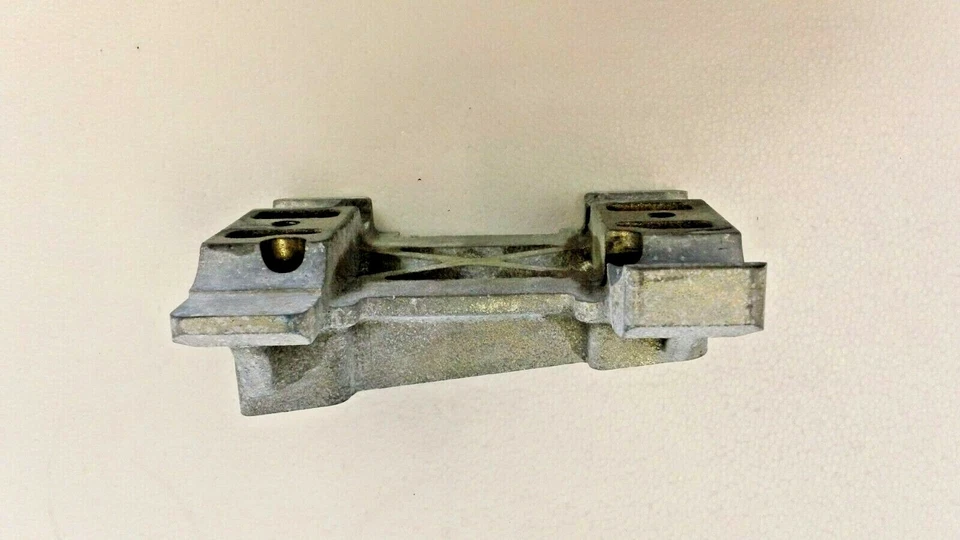 Montaje de motor de magnesio Rotax Max Evo con espaciador Foto 3 de 4