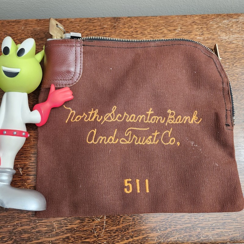 Vintage A. Rifkin North Scranton Bank & Trust Co. 511 Deposit Bag w Lock & Key
