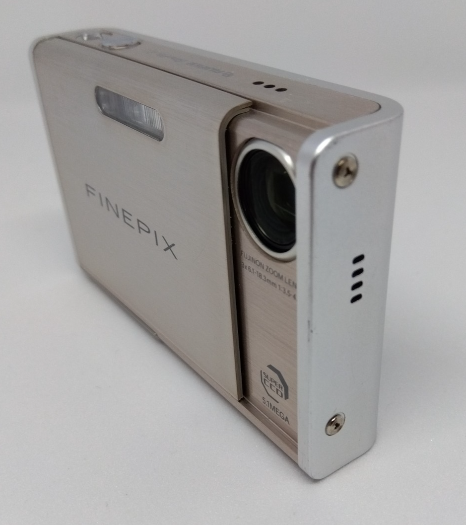 美品 FUJIFILM FINEPIX Z1 フジフィルム ファインピクス FUJIFILM | 企業情報 | ニュースリリース | 薄型フルフラット