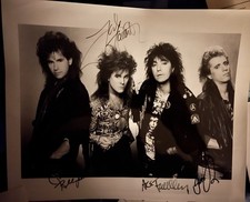 Ace Frehley Frehley's Comet Official Fan Club Pack Hand Signed Photo, Magazines!