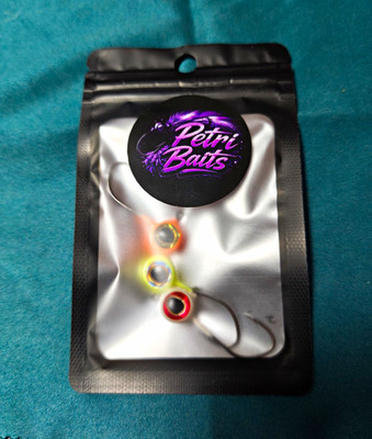 PetriBaits 4gr  Jigkopf-Haken 3D-Augen Set 3 Stück Weiß/Gelb/Orange