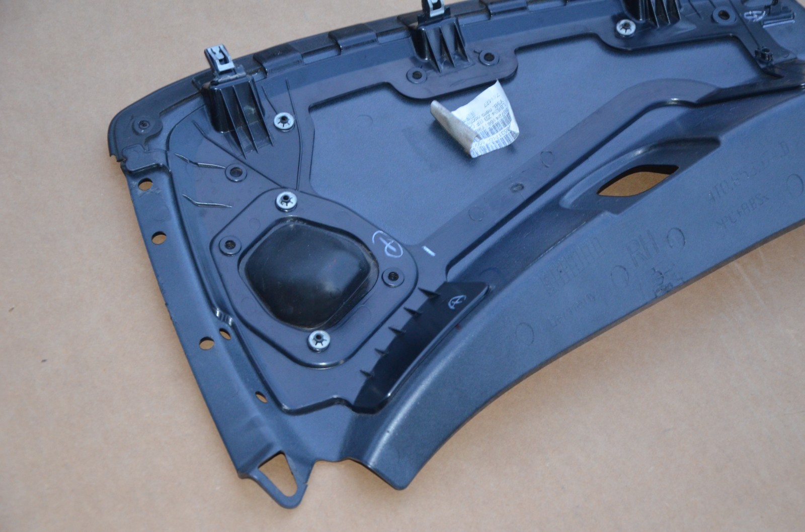 17-22 Lamborghini Huracan Rear Right Quarter Door Jam Trim Cover 4T0853174D OEM