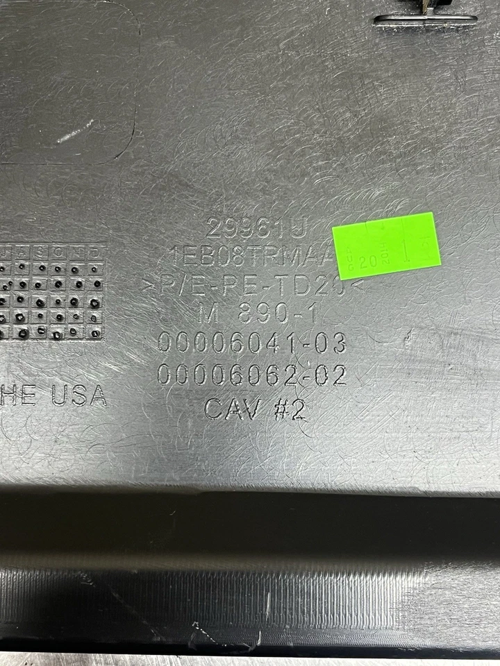 Dodge Ram 2500 350 2013-2018 panel de fusibles cubierta lateral derecha negro OEM Foto 4 de 4