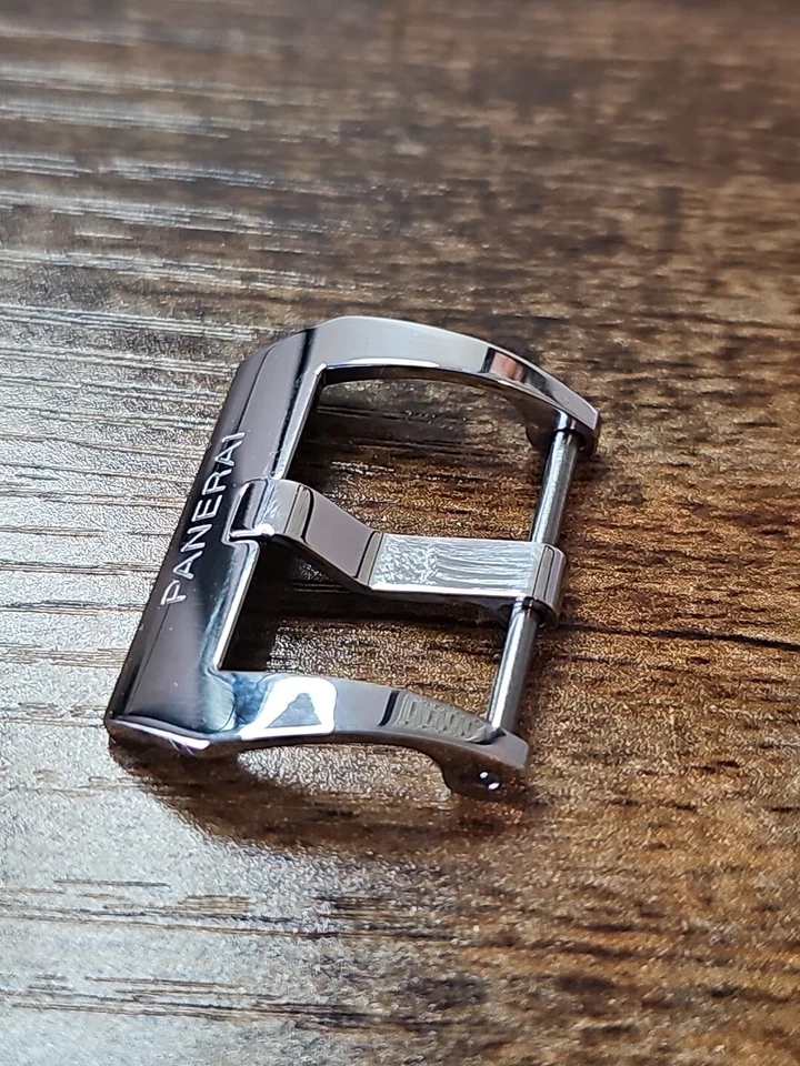 PANERAI WATCH OEM POLISHED STAINLESS STEEL TANG BUCKLE 22MM PAV00625 - Image 3 of 4