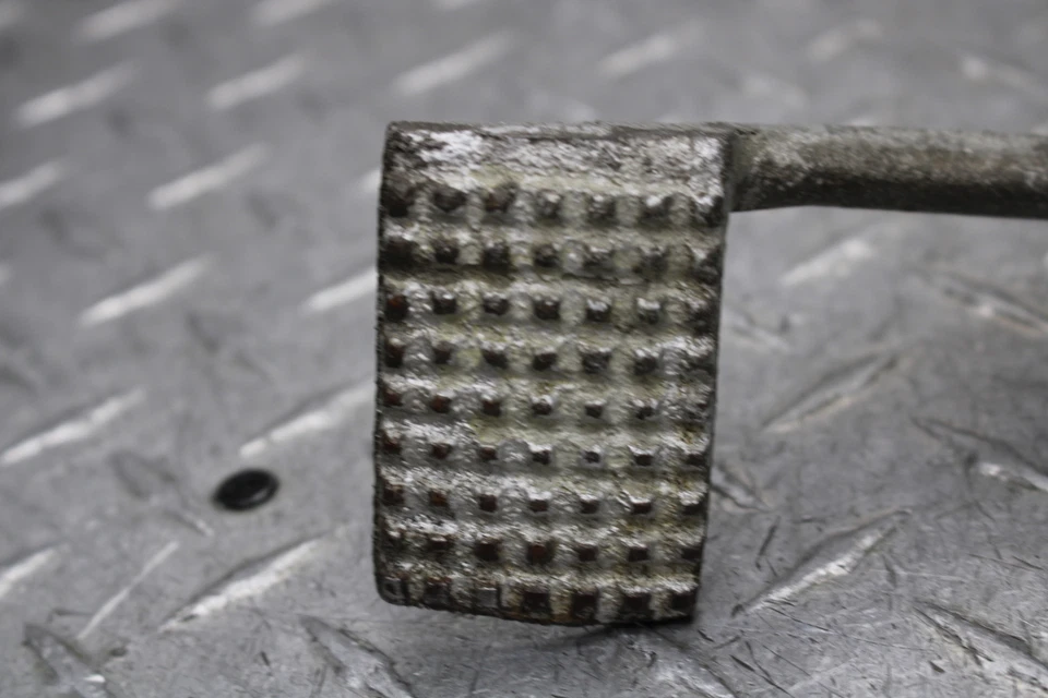 1973 Harley-Davidson KICKSTART Sportster 1000 XLCH RIGH ТОРМОЗ НОЖНАЯ ПЕДАЛЬ - Изображение 2 из 4