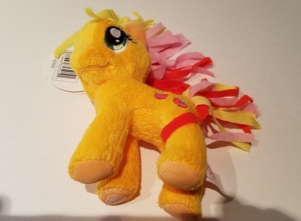 Hasbro My Little Pony Peluche Giallo Peluche Giallo e Marrone Nastro con Cappello