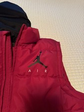 Air Jordan Puffer Vest Hoodie Therma-Fit Medium 10-12 YO Red Black Jacket Zip
