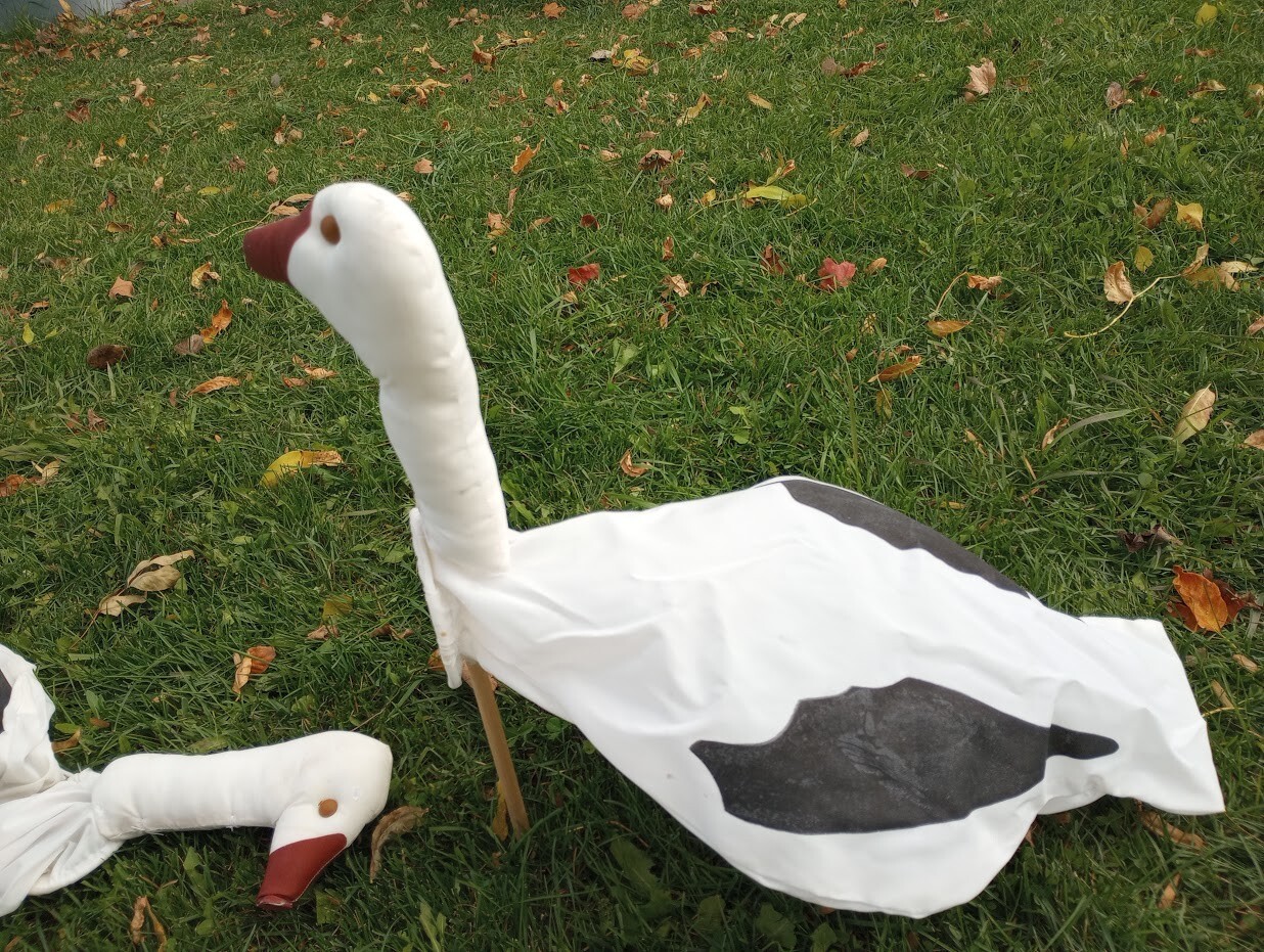 Vintage box of 12 North Wind Decoys snow geese Devils Lake ND