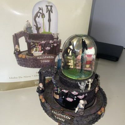 Disney Store Exclusive Nightmare Before Christmas Halloween Stadt Schneekugel