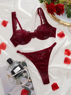 Elegant Floral Lace Underwired Lingerie Set Cheap24