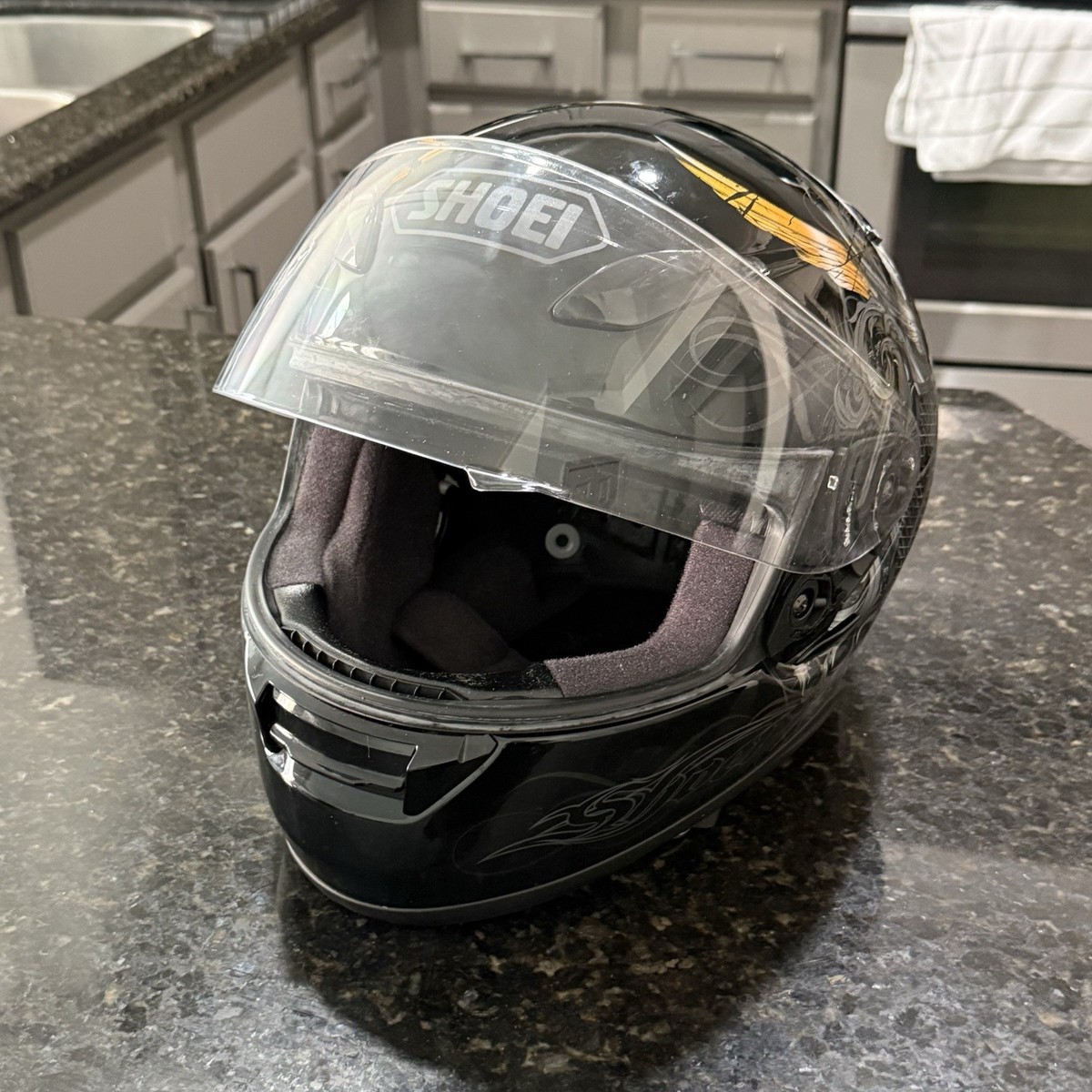 Shoei RF-1100 Size Large Full Face Helmet Black Gold Skulls Wings 