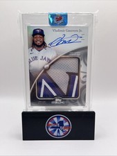 2024 Topps Sterling Vladimir Guerrero Splendor Jumbo Patch Auto #2/5 Blue Jays