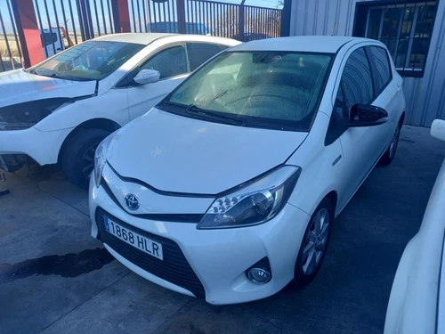 8266252790 Caja Reles/Fusibles para TOYOTA YARIS (KSP1/NLP1/NSP1) 2012 218251 - Imagen 4 de 4