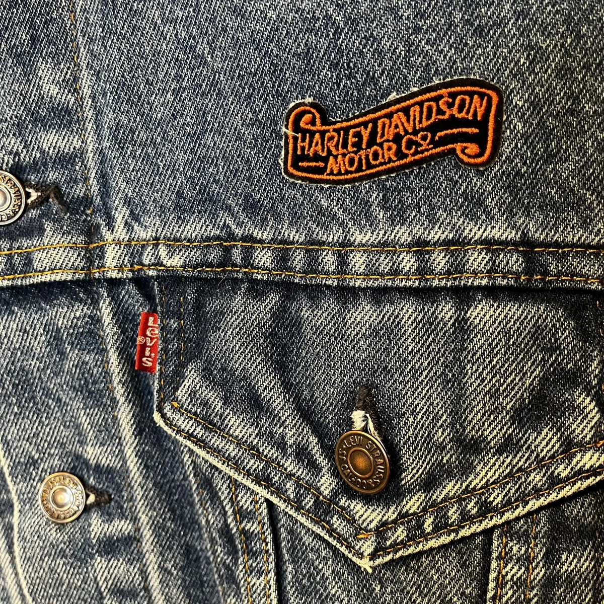 Vintage LEVIS Denim Trucker Jacket USA Size 48 70506-0217 Harley Patch Eagle