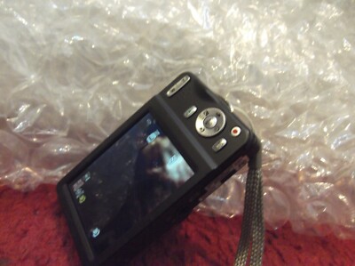 FUJIFILMデジカメ　FINEPIX T400　ブラック Fujifilm FinePix T400 - Digital camera - compact - 16.0 MP