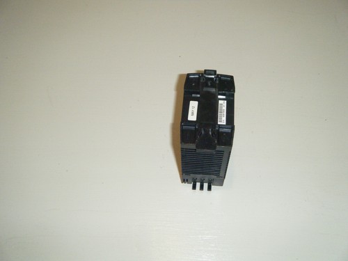 ALLEN-BRADLEY 1606-XLP50E Series A Switched Mode Power Supply - Picture 3 of 5