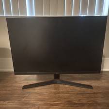 LG UltraGear 27in Gaming Monitor 16:9 HDMI DisplayPort 1440p 144hz
