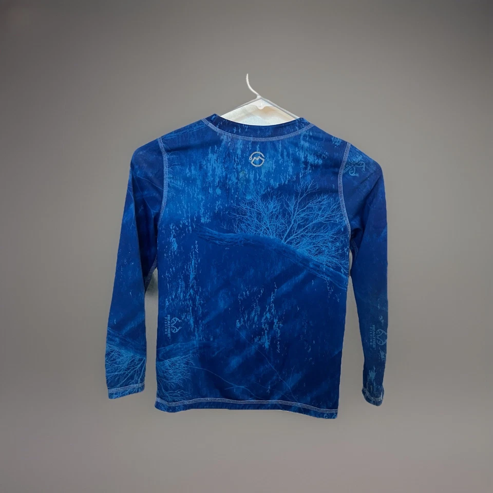 Camisa de rendimiento Magellan para pesca al aire libre azul manga camuflada para niños Foto 2 de 4