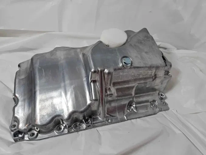 Lower Engine Oil Pan – Fits BMW 230i 330e 330i 430i 2.0L RWD 2017-2020 (Silver)