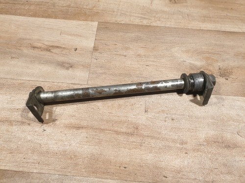 Suzuki RF 600 R GN76B Achse hinten Hinterradachse Steckachse Hinterrad