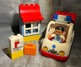 Lego Duplo Ambulance from 4979 5795, 5695, 9226, 9209 Siren Not Working