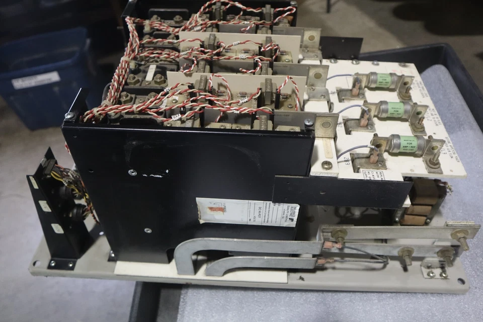 Módulo de alimentación Reliance DCS 803610-SB 5/20HP 460V 33AMP 50/60HZ 3PH STOCK 1664C Foto 3 de 4