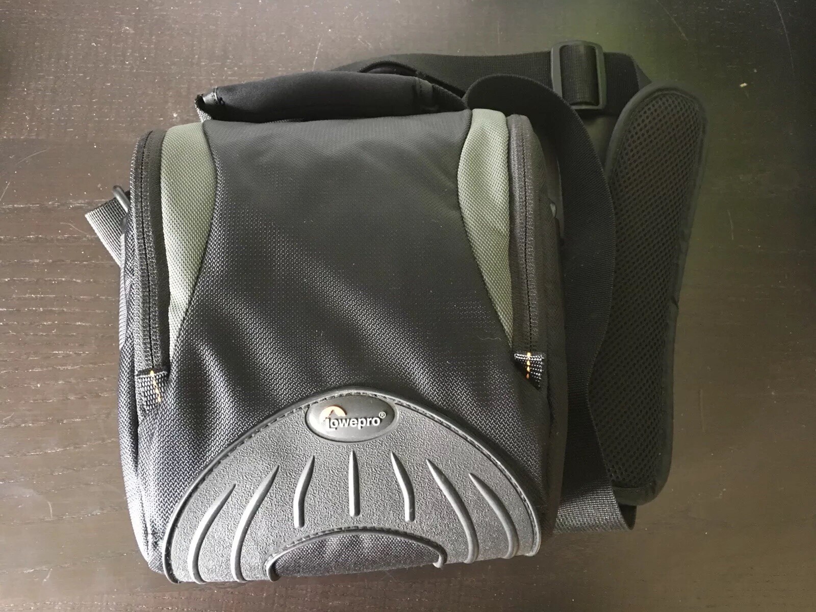 lowepro nova 1