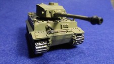 8 Figure Difensive In Scala H0 1:87 – Soldati E Mini Carri Armati Non Dipinti – Kit In Resina