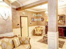 pannelli boiserie in gesso , decorazione parete , pannelli decorativi riquadri