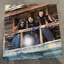 America AUTOGRAPH SIGNED Vinyl Dewey Bunnell Gerry Beckley Record