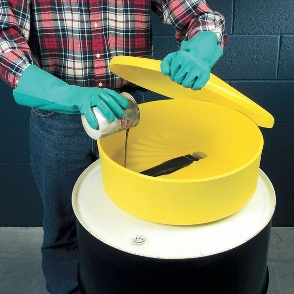 Embudo Eagle Mfg 1660, sin tapa, sin pararrayos, 18 pulgadas X 7 pulgadas, boquilla de 2 pulgadas Foto 2 de 4