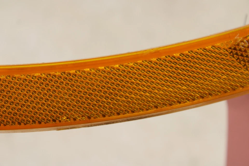 2006-2009 Pontiac Solstice Front Left Marker Light 25774951 OEM NA23 - Image 3 of 4