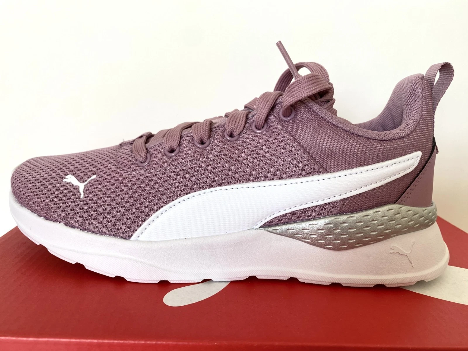 Scarpe da ginnastica Puma Anzarun Lite per bambini adolescenti ragazze lilla taglia UK 4 PREZZO AL PUBBLICO £ 80 uva pallida
