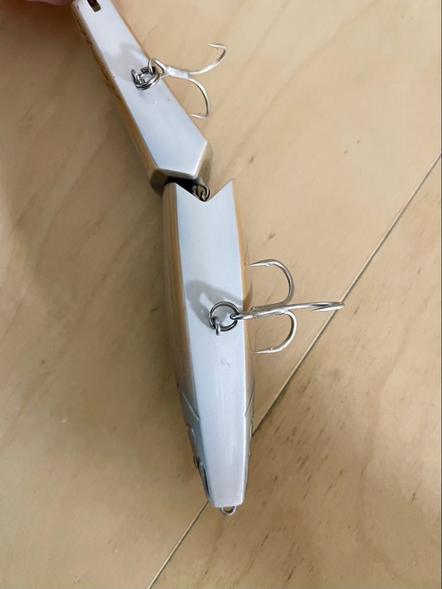 Roman Made THE NEGOTIATOR Swimbait Emerald Blue Green Natural Wood Series - Image 6